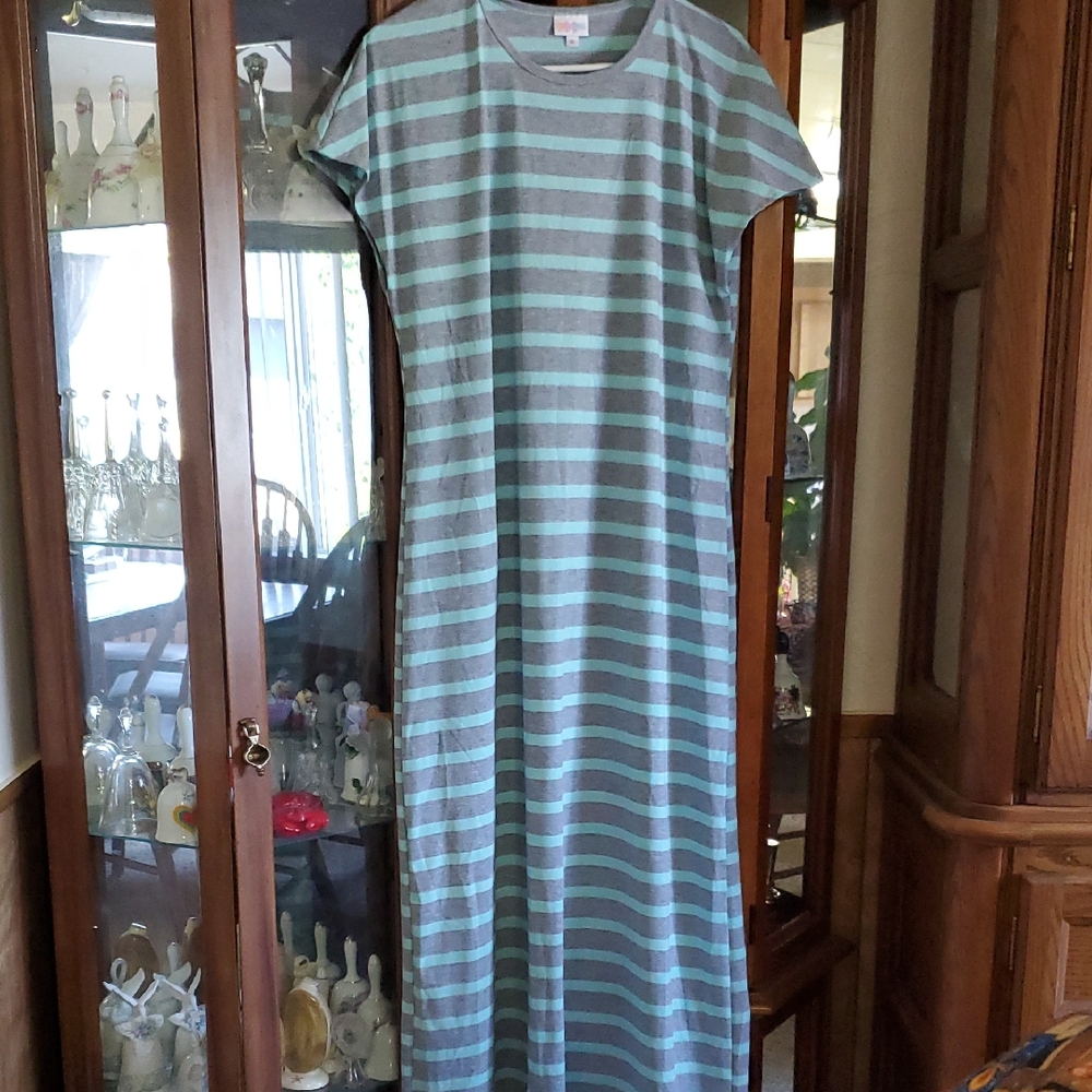 #DR11 (CH) NWOT LuLaRoe Maria Mint and Gray Striped Maxi Dress
